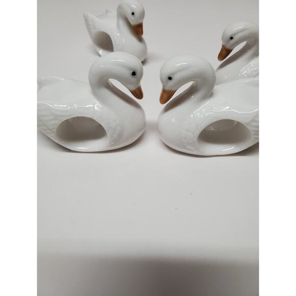 Vintage Goose or Duck Ceramic NAPKIN RINGS Set of 4 White Farm Country - Picture 5 of 9